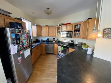 70 S Gardens Way unit 401, Fitchburg, WI 53711 - photo 4