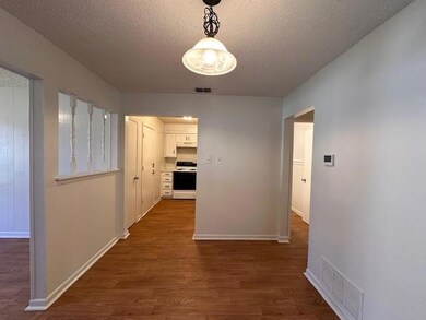 1907 Starling Ct, Cleburne, TX 76033 - photo 4