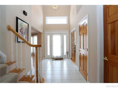 Foyer.