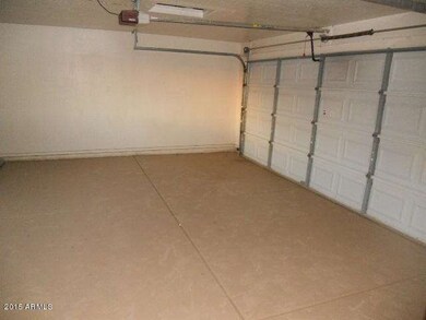 023-185473 Garage Interior