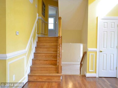 9113 Santayana Dr, Fairfax, VA 22031 - photo 4