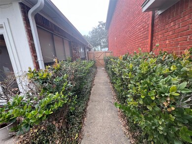 View of home's exterior