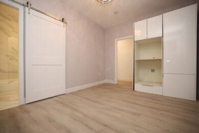 104 Thorndike St unit 2, Cambridge, MA 02141 - photo 5