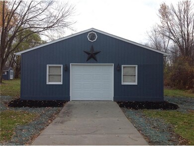 this amazing 40 x 30 barn has electric and two ove