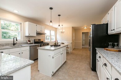 6212 Oak Hill Dr, Sykesville, MD 21784 - photo 7