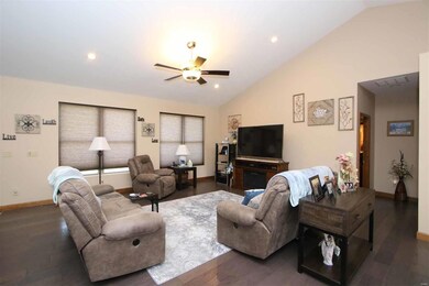 321 Sleeping Indian Dr, Freeburg, IL 62243 - photo 6