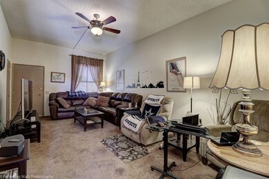 05 LR 10020 W Hawthorn