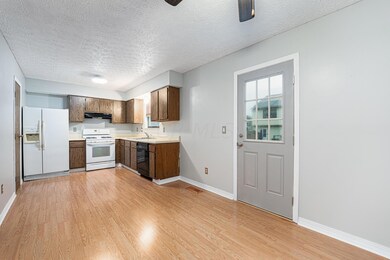 4874 Driffield Ct 018
