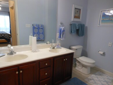 07 Mstr Bath