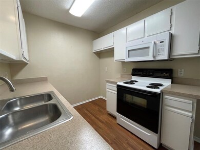 6347 Mark Ct, North Richland Hills, TX 76182 - photo 7