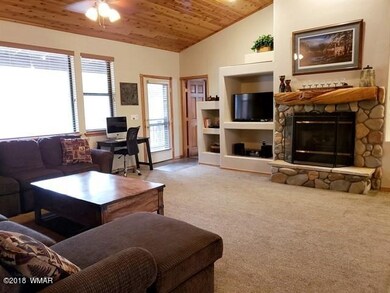 005_Living Room