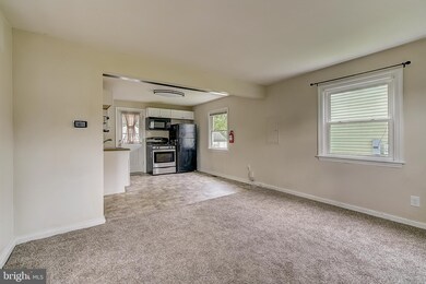 538 N Oakland Ave, Runnemede, NJ 08078 - photo 5