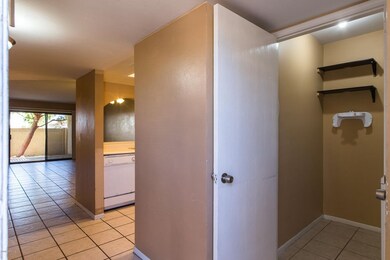 833 W 14th St-4