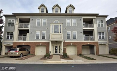 11306 Westbrook Mill Ln unit 102, Fairfax, VA 22030 - photo 2