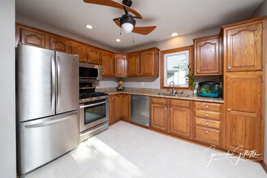 1882 Ashwood Ln, Aurora, IL 60506 - photo 5