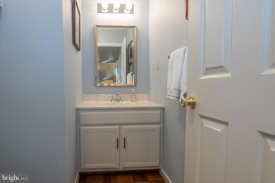 138 Montrose Ave unit 24, Bryn Mawr, PA 19010 - photo 4