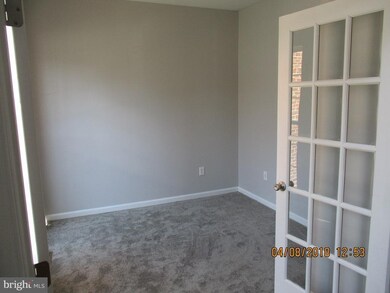 6407 Wood Pointe Dr, Glenn Dale, MD 20769 - photo 3