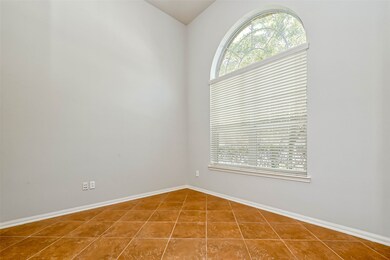 158 E Spindle Tree Cir, Spring, TX 77382 - photo 6