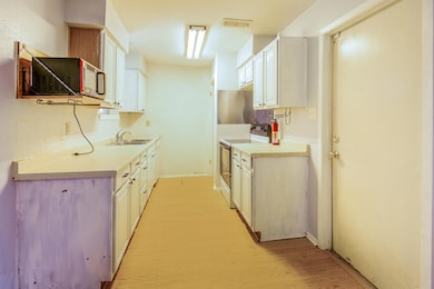 16926 Tibet Rd, Friendswood, TX 77546 - photo 5