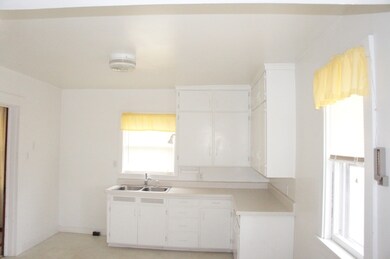 Kitchen veiw 1