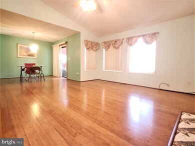 20221 Lea Pond Place, Montgomery Village, MD 20886 - photo 2