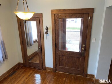 125 W 16th St, Davenport, IA 52803 - photo 5