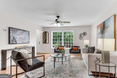 3091 Colonial Way unit J3, Atlanta, GA 30341 - photo 2