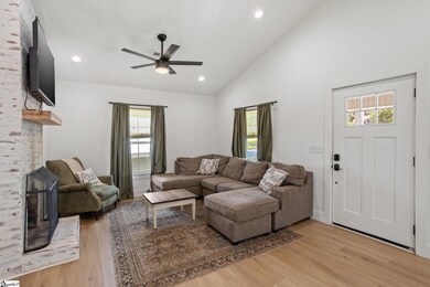 105 E Main St, Taylors, SC 29687 - photo 4