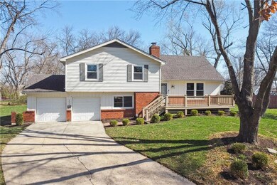 8909 Rene St, Lenexa, KS 66215 - photo 2