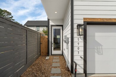 5903 Wheatley Hollow Ln, Houston, TX 77091 - photo 4