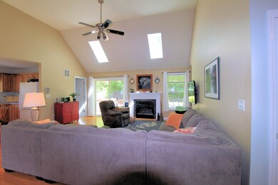 86 Autumn Rd, Dracut, MA 01826 - photo 2