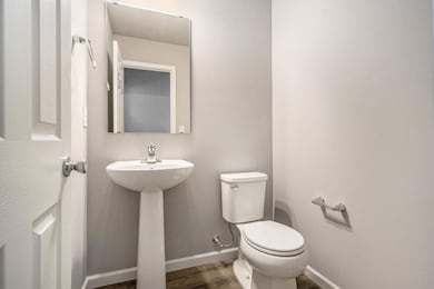 5-PRT047-i1830-Powder Room