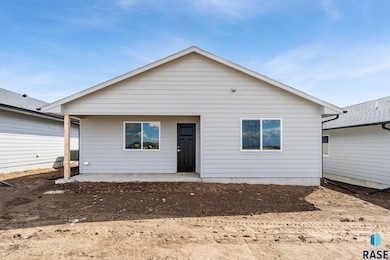 1608 N Tina Dr, Sioux Falls, SD 57110 - photo 6