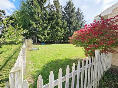 74 Ivory Way, Henrietta, NY 14467 - photo 4