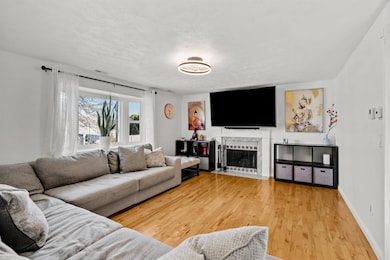 305 Trolley St, Manchester, NH 03103 - photo 3