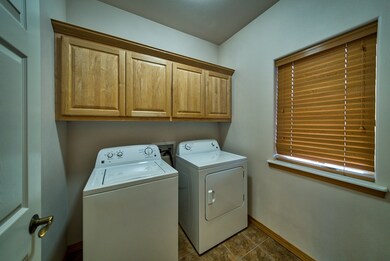 802 Jeremy Ct, Cody, WY 82414 - photo 5
