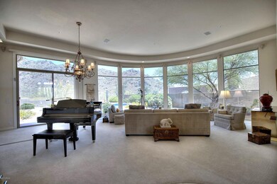 004_Living Room