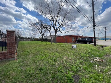 108 Van Molan St, Houston, TX 77022 - photo 3