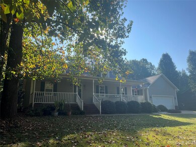 154 Millstone Dr, Statesville, NC 28625 - photo 2