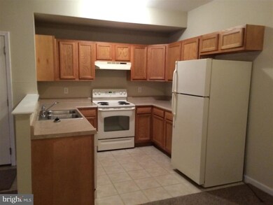 730 Bassett Dr unit 2D, Chambersburg, PA 17201 - photo 5