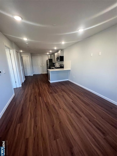 48 Spruce Ave unit 201, Ridgefield Park, NJ 07660 - photo 4