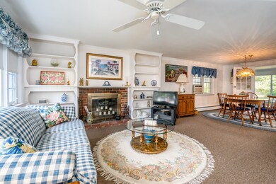 livroom3