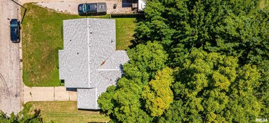 11 Tulip Dr, Lincoln, IL 62656 - photo 4