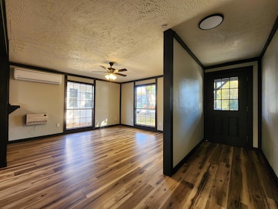 23 W Anderson St, Aurora, MO 65605 - photo 4