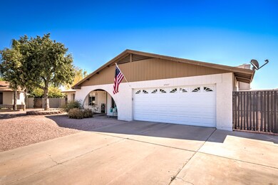 2907 N Evergreen St-1