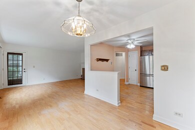 1604 Newburn Ct unit D1, Wheeling, IL 60090 - photo 7