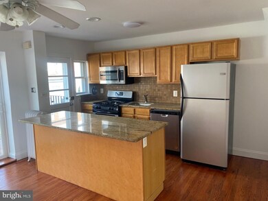 7187 Radbourne Rd, Upper Darby, PA 19082 - photo 2