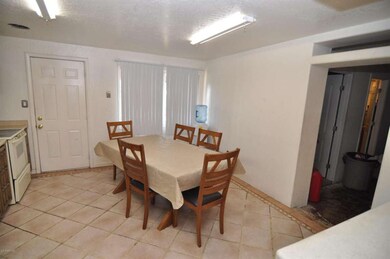 5 Kitchen view 2