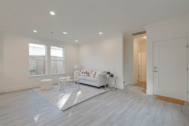 5123 Golden Forest Dr, Houston, TX 77091 - photo 6