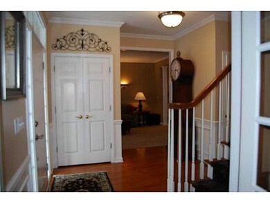 Entry/Foyer.